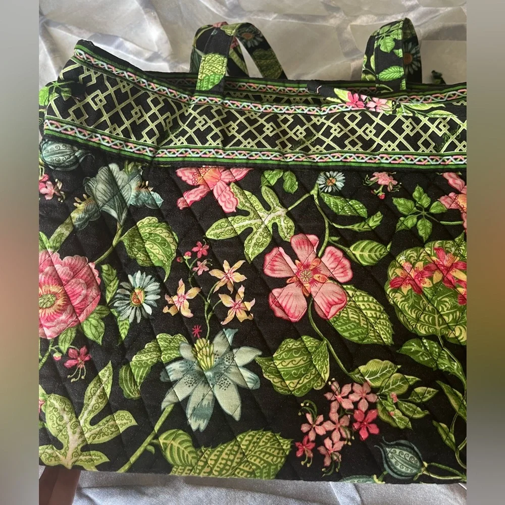Vera Bradley “Botanica” purse retired excellent condition.